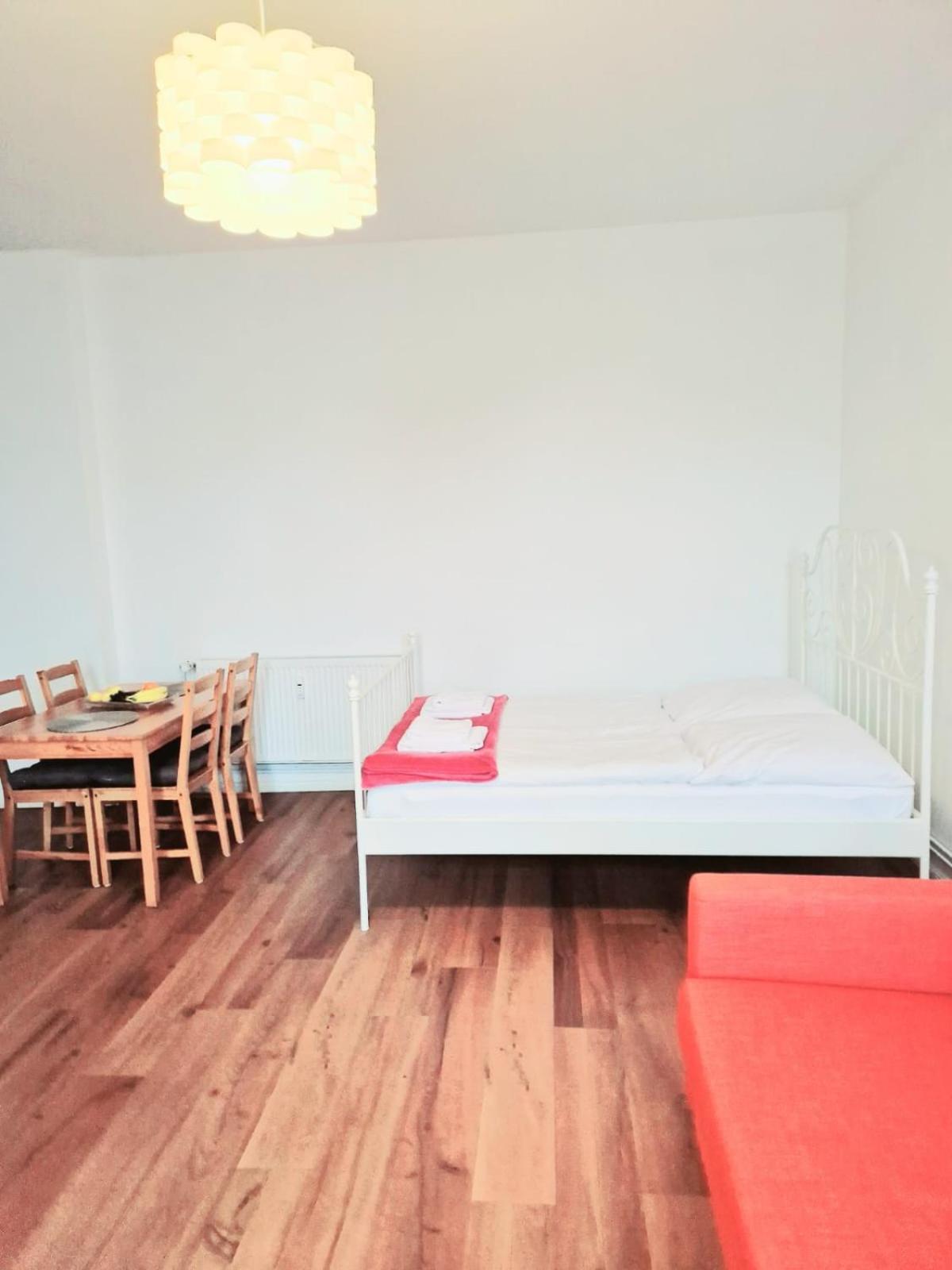 Appartamento City Studio For 4, Near Sonnenallee *
